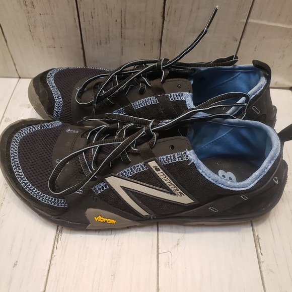 New Balance Minimus V1 Womens Shoe Size 